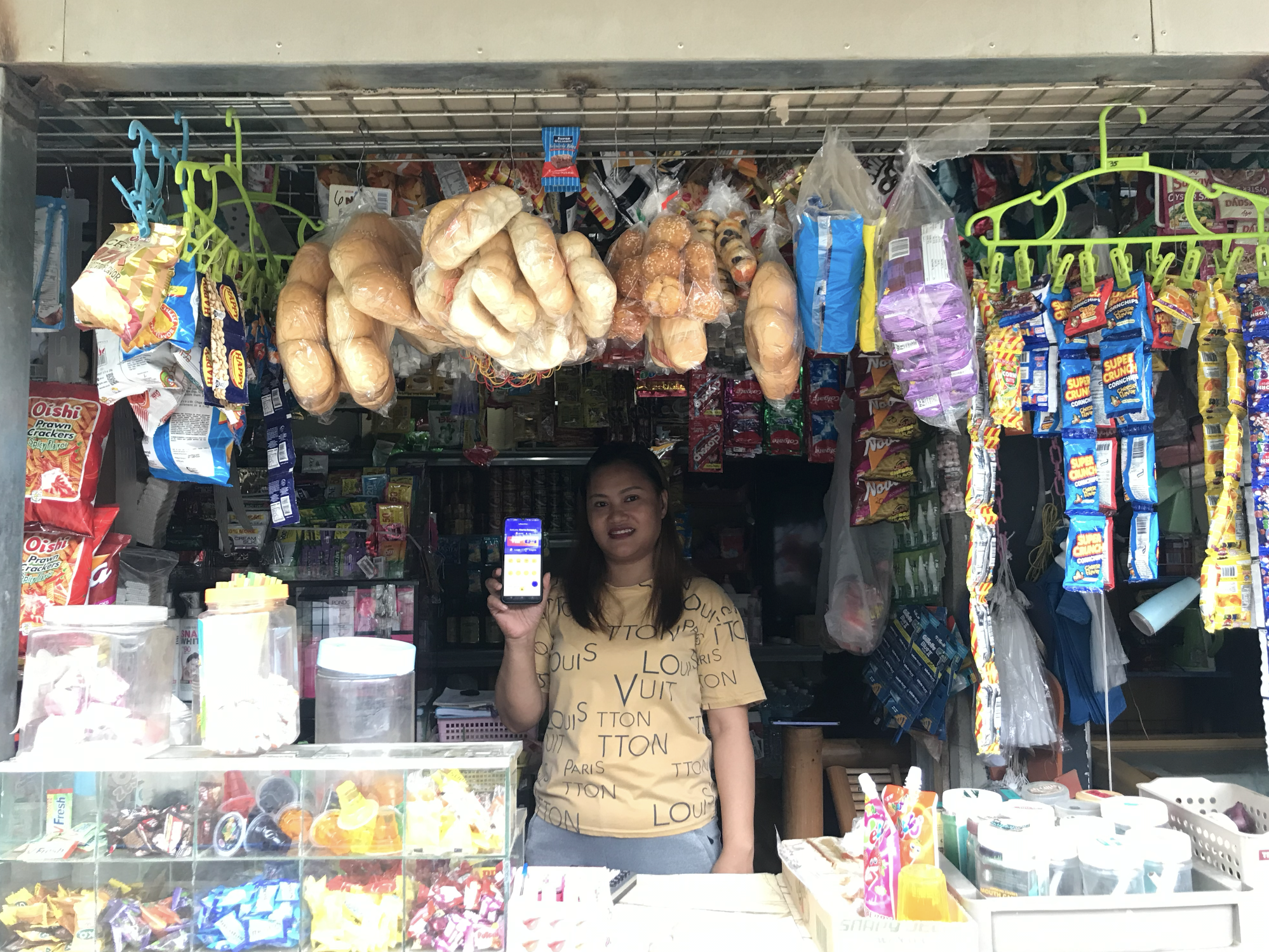 yufin power user, Chariz, a sari-sari store owner